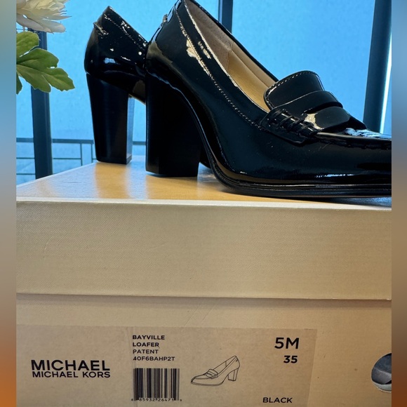 MICHAEL KORS Bayville loafer black patent leather 3” block heel women’s sz 5M - Picture 3 of 8